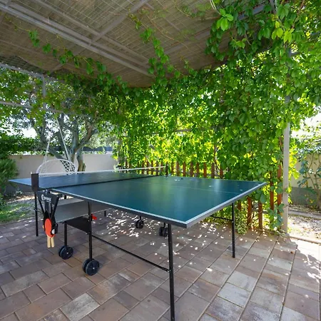 Pet Friendly In Kastel Luksic With Wifi *