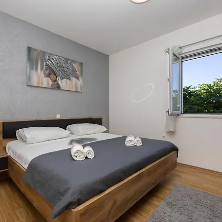 בית נופש Pet Friendly In Kastel Luksic With Wifi Kaštela