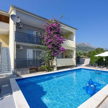 Pet Friendly In Kastel Luksic With Wifi בית נופש Kaštela